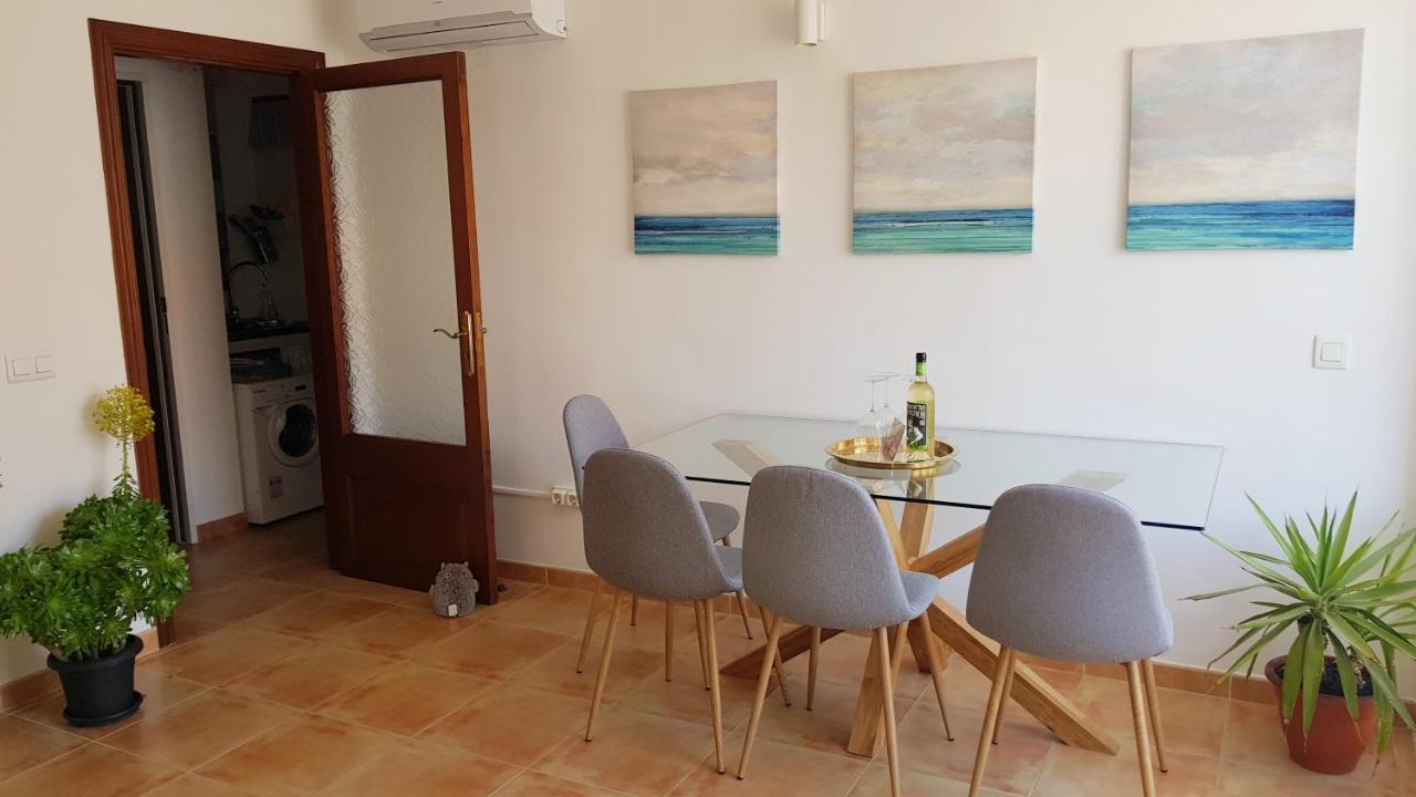 Sonne & Meerblick Aus 40 Grad Heissem Whirlpool Geniessen - Zentral Am Hafen Und Dennoch Ruhig Cala Ratjada  Exterior foto